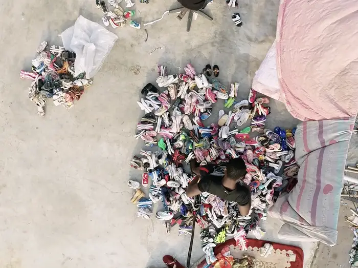 second-hand clothing